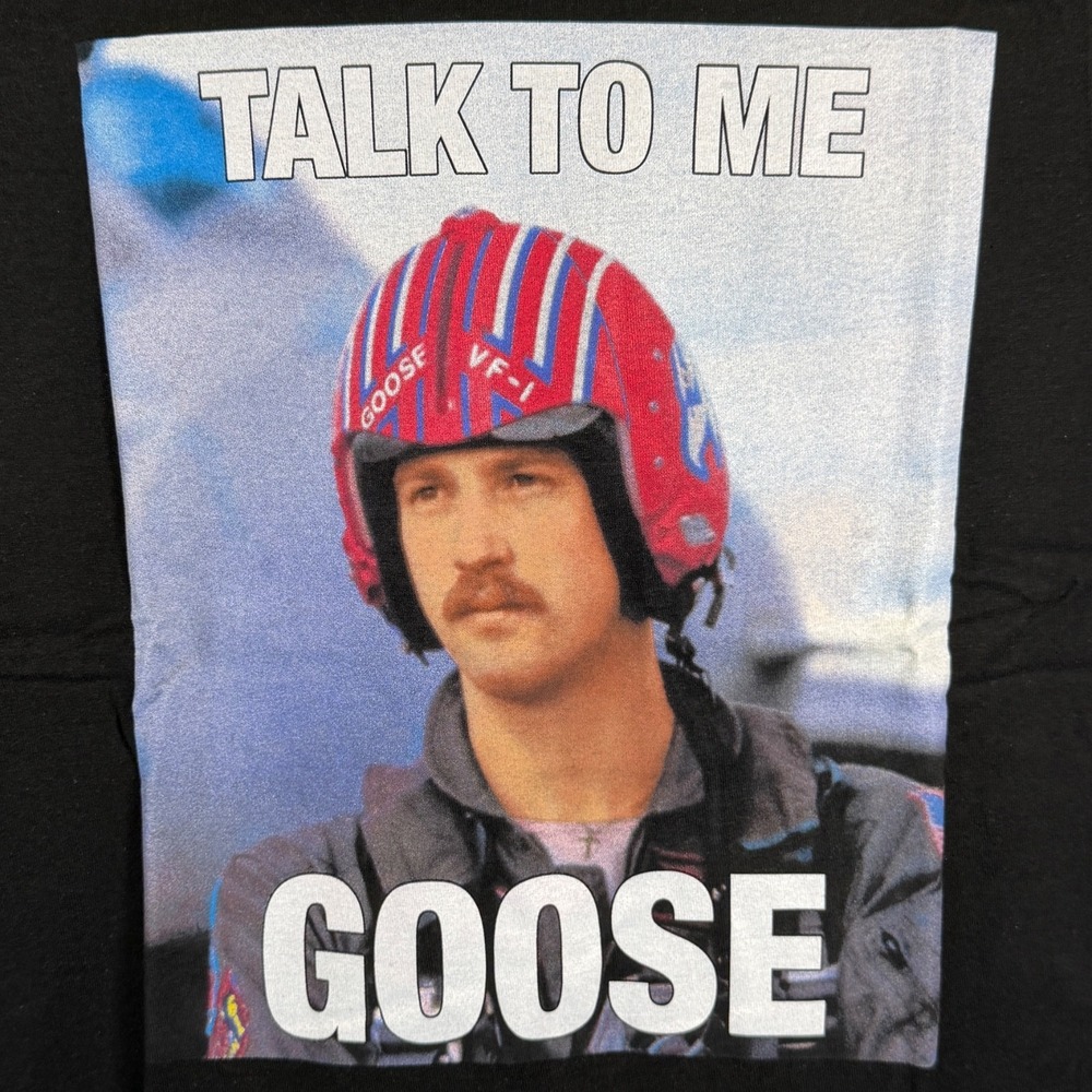 Top Gun "Talk To Me Goose" Graphic T-Shirt Short Sleeve Small NWOT - Picture 5 of 7